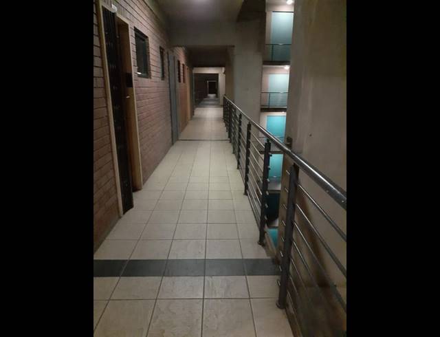 1 BEDROOM APARTMENT FOR SALE IN BRAAMFONTEIN WERF